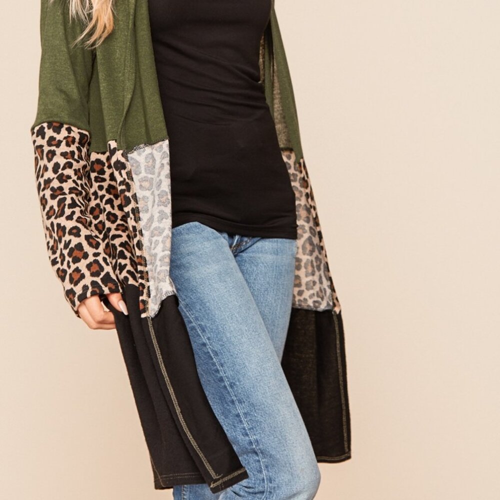 HAPTICS BOHO LEOPARD ANIMAL COLOR BLOCK MEDIUM LONG SLEEVE POCKETS CARDIGAN - Picture 5 of 12